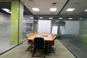 комерційна за адресою Київ, Братів Чучупаків вул. (Смольна), 9