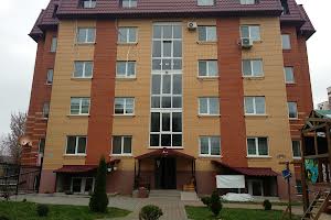 комерційна за адресою Марка Кропивницького вул. (Галана), 7/3