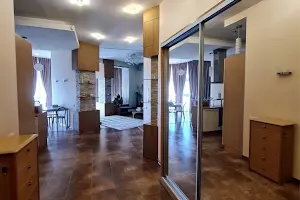 квартира за адресою Одеса, Гетьмана Сагайдачного бульв. (Лідерсівський), 5