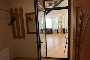 квартира за адресою Літературна вул., 12