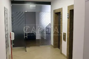 комерційна за адресою Спаська вул., 1