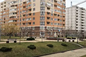 квартира за адресою Чорноморськ (Іллічівськ), Захисників України вул. (1-го Травня), 42а