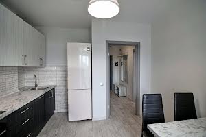 квартира за адресою Степана Бандери вул., 1е