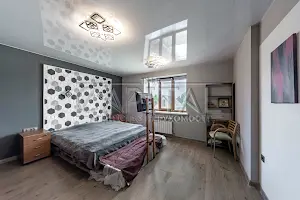 будинок за адресою Артема Максюка вул. (Жовтнева), 43