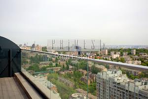 комерційна за адресою Андрія Верхогляда вул. (Михайла Драгомирова), 4б