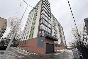 квартира за адресою 600-річчя, 4б