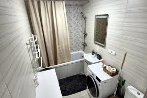 квартира за адресою Хіміків, 28