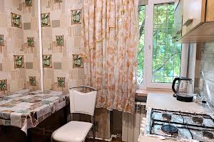 квартира по адресу Радистов ул., 4