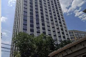 квартира за адресою Литературна, 10