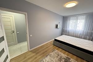 квартира за адресою Авраама Лінкольна вул., 6б