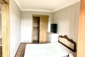 квартира за адресою Героев Сталинграда, 8б