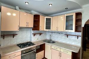 квартира за адресою Райдужний масив вул., 4