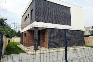 будинок за адресою с. Плюти, Луговая, 7в