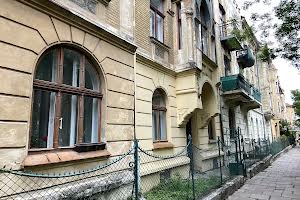 квартира за адресою Паркова вул. (), 12