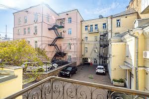 комерційна за адресою Івана Франка вул., 29