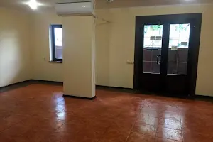 комерційна за адресою Лесі Українки вул., 19