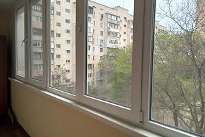 квартира за адресою Одеса, Ільфа та Петрова вул., 63