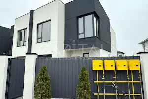будинок за адресою Шкільна вул., 4
