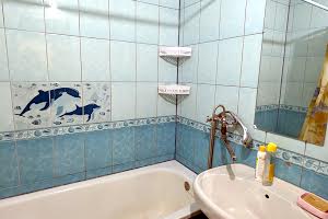 квартира за адресою Гната Хоткевича вул., 67а