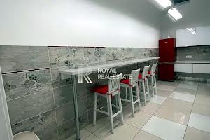 комерційна за адресою Київ, Кловський узвіз, 7a