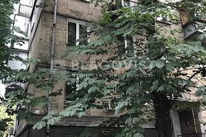комерційна за адресою Єреванська вул., 3