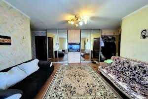 квартира за адресою Радіона Скалецького, 38А