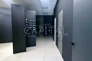 комерційна за адресою Новокостянтинівська вул., 2
