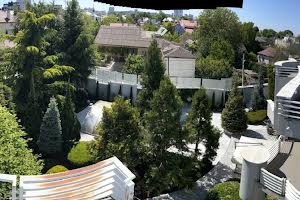 будинок за адресою Анни Ахматової вул., 4