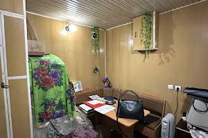 комерційна за адресою Мурахтова вул., 13