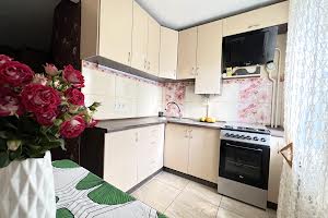 квартира за адресою Бажана вулиця, 16