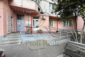 комерційна за адресою Анни Ахматової вул., 31
