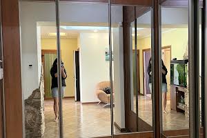 квартира по адресу Академика Сахарова ул., 82