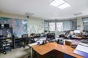 комерційна за адресою Раїси Окіпної вул., 4-А