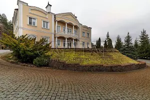 будинок за адресою центральна
