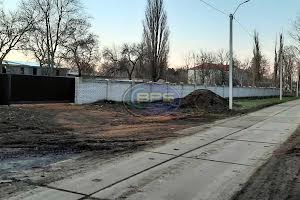 комерційна за адресою Паркова вул., 32