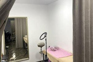 комерційна за адресою Панаса Мирного вул., 7