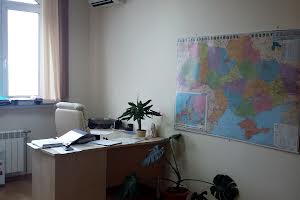 комерційна за адресою Гната Хоткевича вул. (Червоногвардійська), 10