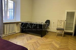 комерційна за адресою Хрещатик вул. (Kreschatic), 26