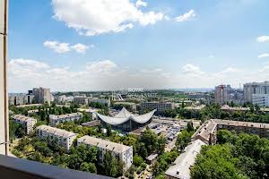 комерційна за адресою Джона Маккейна вул. (Івана Кудрі), 26