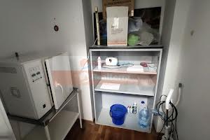 комерційна за адресою Костянтинівська вул., 27-Б