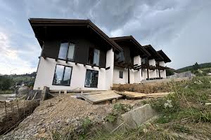 будинок за адресою Карпатська, 1