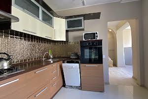 квартира за адресою Квартальна вул., 3