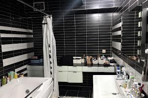 квартира за адресою набережна Незалежності вул., 21