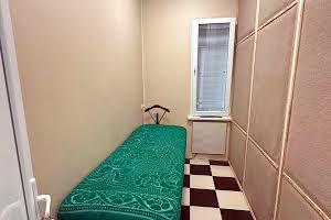 комерційна за адресою Антоновича вул. (Горького), 21 А