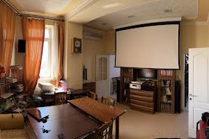 квартира за адресою Театральна вул., 5