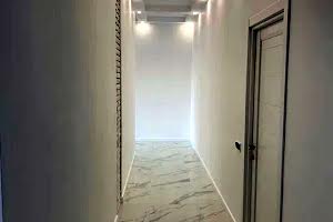 комерційна за адресою Кловський узвіз, 7a