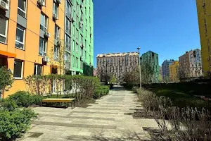 комерційна за адресою Соборності просп. (Возз'єднання), 17