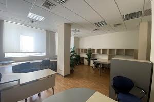 комерційна за адресою Старокозацька вул. (Комсомольська), 52