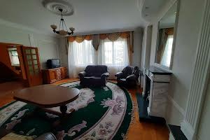 дом по адресу Кучанська, 3