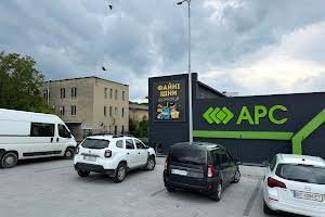 комерційна за адресою Івана Мазепи вул., 14